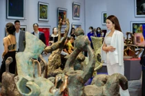 Bảo tàng Hà Nội: Khán giả chen chân xem triển lãm “EGO- Người”