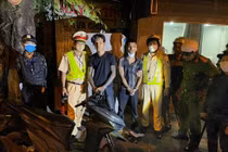 Đắk Lắk: CSGT bắt giữ 2 đối tượng nghi tàng trữ ma tuý