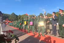 Đắk Lắk: Gần 3.000 thanh niên hăng hái lên đường nhập ngũ