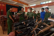 Công an Đắk Lắk thu hồi 4.576 vũ khí các loại