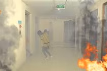 “Nằm lòng” kỹ năng thoát hiểm khi cháy chung cư 