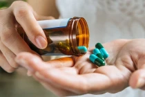 Mạo danh bác sĩ quảng cáo thực phẩm chức năng