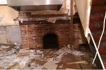 Dọn dẹp quán rượu, tình cờ đụng trúng “kho báu” quý hiếm