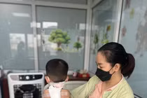 Cắt khối “da trâu” cho 2 bé trai mắc Nevus (Nơ vi) hắc tố khổng lồ