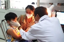 Dịch đau mắt đỏ biến chứng nặng lây lan nhanh: chuyên gia mách cách phòng tránh