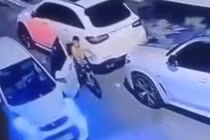 Bắt nghi phạm đi ô tô bắt cóc bé trai, đòi tiền chuộc 15 tỷ đồng