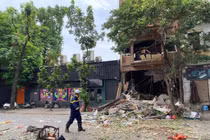 Hà Nội: Nổ khí gas tại nhà dân, nhiều người bị thương