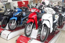 Giá xe máy đồng loạt giảm mạnh, cao nhất tới 17 triệu đồng