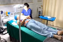 Vụ nhân viên lao công phẫu thuật làm đẹp cho khách: Trách nhiệm thẩm mỹ Kangzin?