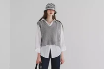 4 cách diện áo sơ mi giúp nàng trẻ trung, sang chảnh hơn khi Thu về