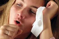 Phân biệt triệu chứng ung thư phổi và viêm họng ít người biết