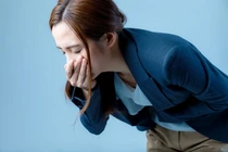 Vì sao nhiều người bị viêm họng tái đi tái lại?