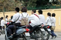 Quản lý, xử lý học sinh vi phạm giao thông dịp năm học mới
