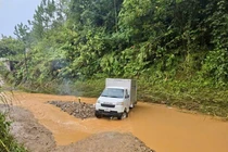 Tìm thấy thi thể tài xế xe tải bị lũ cuốn trôi ở Lâm Đồng