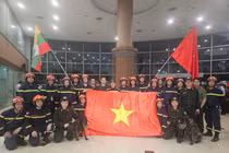 Đội cứu hộ Việt Nam bắt đầu tìm kiếm nạn nhân động đất tại Myanmar