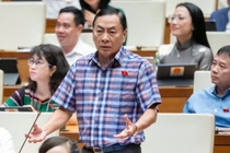 ĐB chất vấn: Sao NHNN không mua vàng miếng, dân phải bán chợ đen