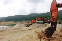 Đấu giá mỏ cát 1,2 tỷ lên 370 tỷ: Công an chính thức vào cuộc