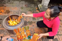 Có thể cúng ông Công ông Táo bất cứ ngày, giờ nào