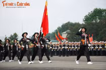 Du khách được sống lại khoảnh khắc hào hùng dịp Lễ 30/4 ở TP HCM