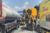 Quảng Nam: Va chạm liên hoàn trên quốc lộ 1A, ùn tắc kéo dài