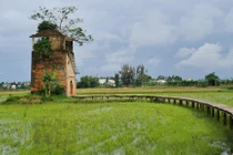 "Check in" lò gạch cũ bỏ hoang đẹp như phim 