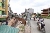 Hà Nội: Đê hữu Hồng vẫn chậm tiến độ