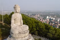 Chiêm ngưỡng hai pho tượng Phật A Di Đà độc đáo ở chùa Phật Tích