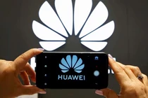 Rò rỉ điện thoại vượt ngoài sức tưởng tượng, người dùng đổ xô mua 