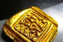 Đào ao thả cá, lão nông vỡ òa phát hiện 10kg vàng “đặc biệt”