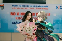 Nữ game thủ Việt vừa giỏi vừa xinh khiến netizen "say như điếu đổ" 