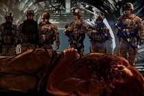 Bí ẩn người khổng lồ cao gần 4m bị đặc nhiệm Mỹ săn lùng 