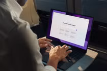 Mãn nhãn 4 mẫu laptop siêu mỏng siêu xinh trình làng tại CES 2025