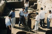 Mở mộ cổ, thất kinh thấy thi hài mỹ nhân vẹn nguyên như còn sống 