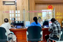 Tinh giản 100.000 cán bộ: Những ai trong diện?