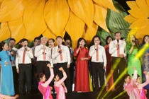 Bí thư Thành ủy Hải Dương hát mừng “Đất nước trọn niềm vui”