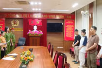 Khởi tố Hằng Du Mục, Quang Linh Vlogs: Đã bán 135.325 hộp kẹo rau củ Kera 