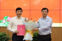 Chủ tịch UBND tỉnh Đồng Tháp xin nghỉ hưu trước tuổi