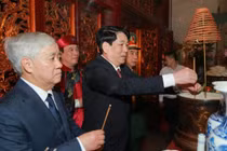 Chủ tịch nước Lương Cường dâng hương tưởng niệm các Vua Hùng