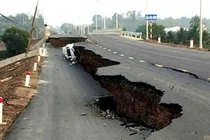 Bộ Xây dựng chỉ đạo nóng sau sự cố sụt lún đường Tây Ninh