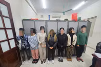 Vụ thiếu nữ bị đánh hội đồng: Điều tra hành vi cố ý gây thương tích