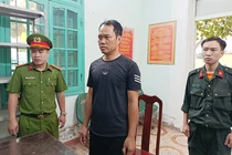 Khởi tố 6 đối tượng hút trộm cát sông Hồng