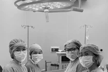 Bóc trọn u nang buồng trứng bảo vệ thai nhi 16 tuần tuổi