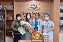 Hành trình phi thường để bé bé sinh non 25 tuần nặng 700g khỏe mạnh