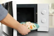 Những thực phẩm hâm lại dễ gây bệnh nghiêm trọng