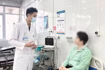 Cứu sống thanh niên bị dao đâm sốc mất máu do vết thương thấu bụng