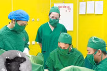 Hành trình sống khỏe cho cụ bà 88 tuổi sau ca mổ sa sinh dục nặng