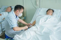 Cứu sống nữ bệnh nhân 63 tuổi ngã từ tầng 3 công trường xây dựng 