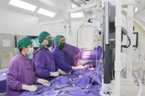 Đặt Stent graft cứu người bệnh 79 tuổi khỏi nguy cơ vỡ động mạch chủ chậu