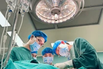 Suýt mất bàn chân vì chủ quan nốt ruồi nhỏ không ngờ ung thư hắc tố 