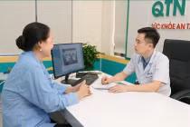 Phát hiện u tuyến giáp từ một dấu hiệu nhiều người Việt chủ quan bỏ qua